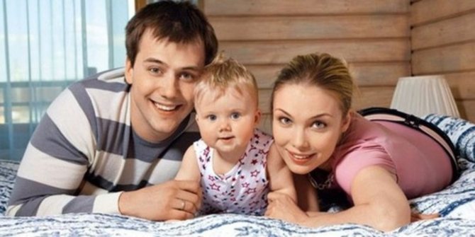 иван жидков и татьяна арнтгольц с дочкой