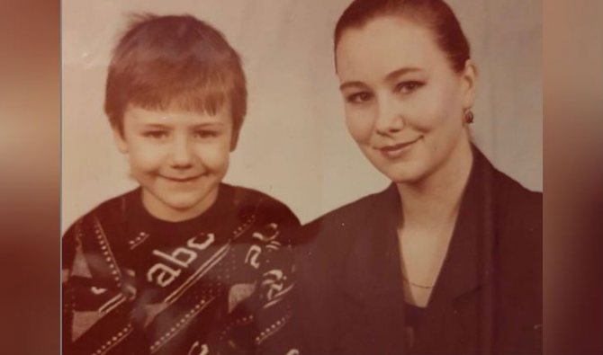 Иван Жидков с мамой