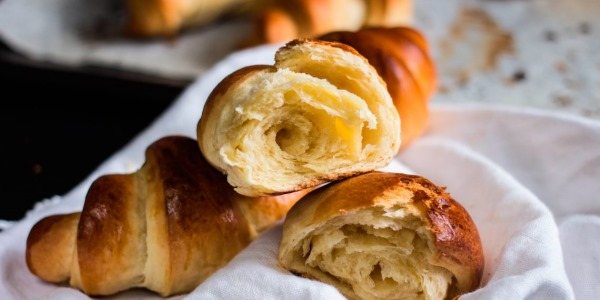Как приготовить круассаны в домашних условиях. Пошаговый классический рецепт