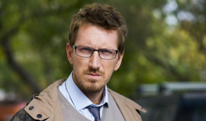 Кирилл Кяро на съемках сериала «Измены»
