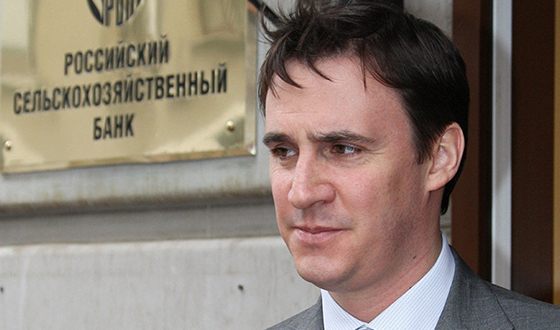 По итогам 2015 года Ассоциация российских банков назвала Патрушева банкиром года
