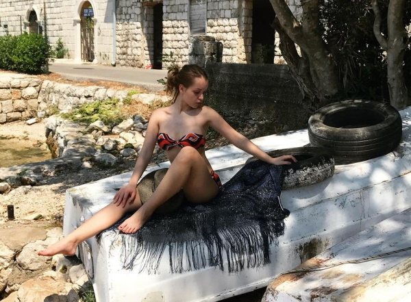 Василина Юсковец. Горячие фото в нижнем белье, купальнике, биография